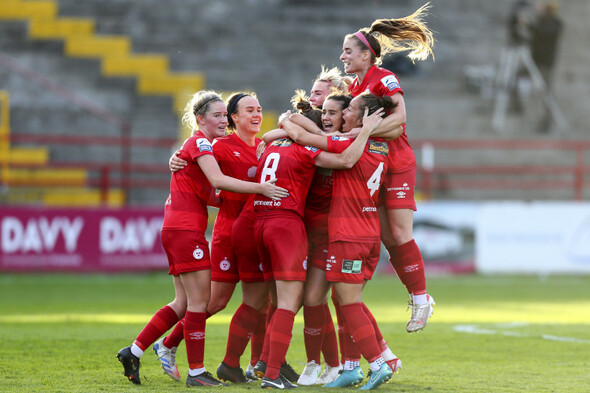 Shels move five points clear after beating rivals Peamount - Vimarsana News