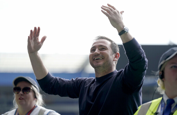 Everton pick up huge win to boost survival hopes