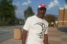Forgiven not forgotten: Holyfield pays tribute with Iron Mike t-shirt