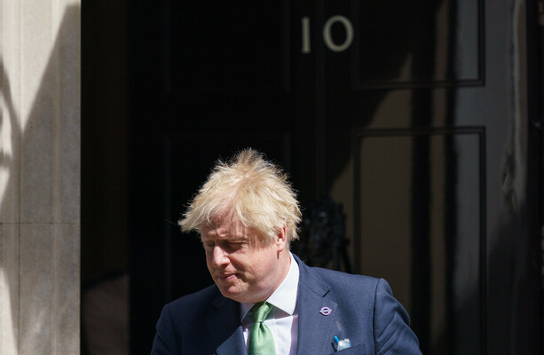 Boris Johnson insiste sur le fait que le n ° 10 ne retiendra pas les noms du rapport Sue Gray