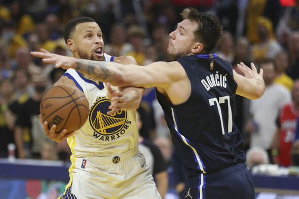 Warriors complete stunning comeback against Dallas to take control of series - Vimarsana News