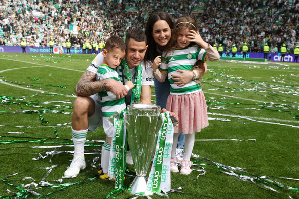 'When the Celtic crowd sang You'll Never Walk Alone, I cried' - Vimarsana News