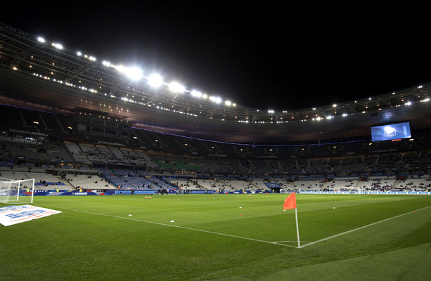 Le nouveau terrain du Stade de France a été posé 48 heures avant la finale de la Ligue des Champions