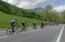 Cavendish denied as De Bondt wins Giro 18th stage