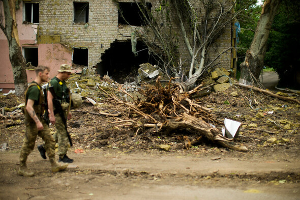 Russian troops storm eastern city amid Ukraine bombardments - Vimarsana News