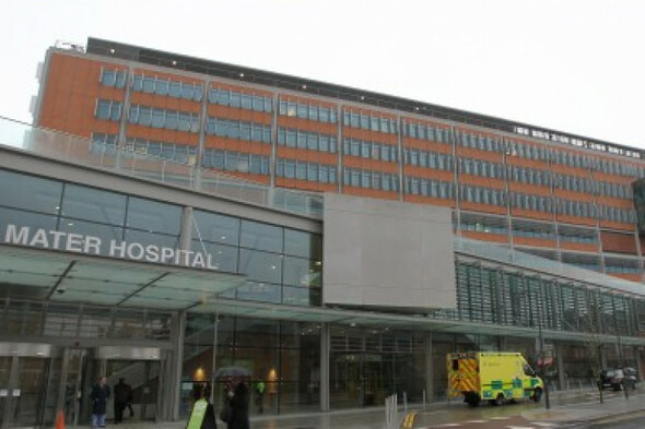 Mater Hospital urges public to avoid emergency department due to 'extreme pressure' - Vimarsana News