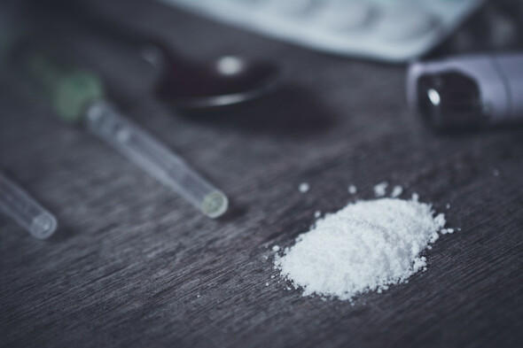 Petrol bombs and death threats: Families of drug addicts describe the daily fear they experience - Vimarsana News