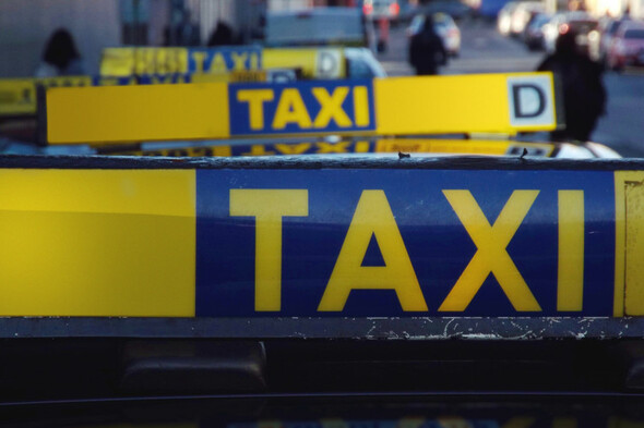 Dublin man jailed for 18 months after €112,000 found in hidden compartment in his taxi - Vimarsana News