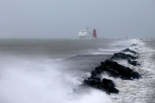 Rain and thunderstorm warnings to be in place across Connacht and Munster tomorrow - Vimarsana News