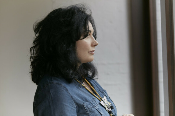 The Irish Read: An extract from Aingeala Flannery's debut - inspired by growing up in Tramore - Vimarsana News