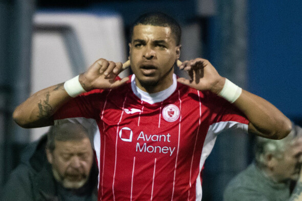 Canadian striker Hamilton departs Sligo Rovers - Vimarsana News