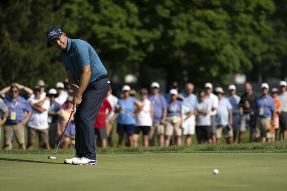 Harrington holds five-shot lead at US Senior Open after impressive third-round 66 - Vimarsana News