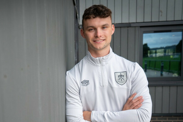 Irish defender McNally moves to Burnley on a four-year deal - Vimarsana News