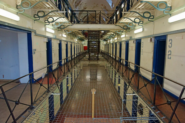Third of UK prisoners show symptoms of 'severe anxiety disorder' due to pandemic - Vimarsana News
