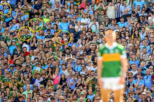 The stories behind this iconic photo of Sean O'Shea's match-winning free - Vimarsana News