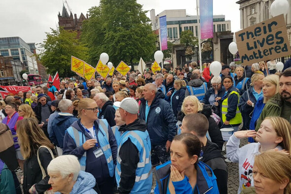 White balloons released in Belfast to mark recent spate in drugs-related deaths - Vimarsana News