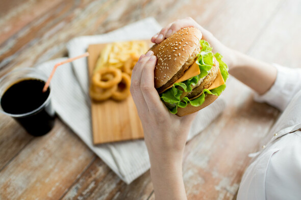 Poll: How often do you eat fast food? - Vimarsana News