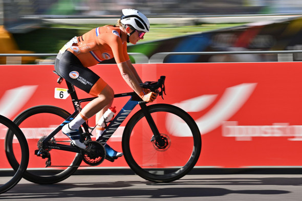 Van Vleuten takes yellow jersey on women's Tour de France - Vimarsana News