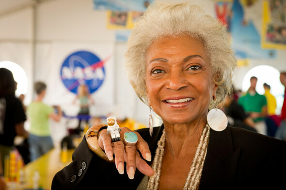 Tributes as Nichelle Nichols, who starred as Lt Uhura in Star Trek, dies aged 89 - Vimarsana News