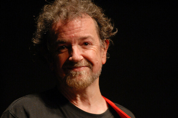 Musician Andy Irvine reunited with €16,000 instruments that went missing en route to Copenhagen - Vimarsana News
