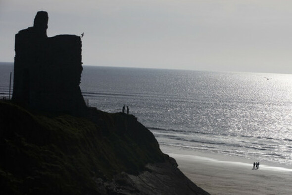 Man who died after getting into difficulty in Ballybunion, Co Kerry named locally - Vimarsana News