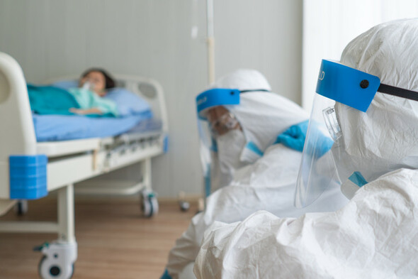 Four in five Covid-19 deaths had at least three medical conditions involved - Vimarsana News