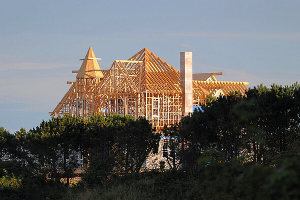 Wicklow council probed 'film set' house structure at beauty spot on hospitality mogul's land - Vimarsana News