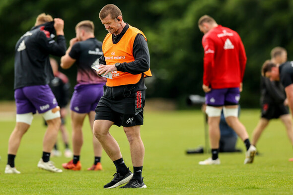 New Munster signing Frisch joins full training as Kilcoyne and Coombes return - Vimarsana News
