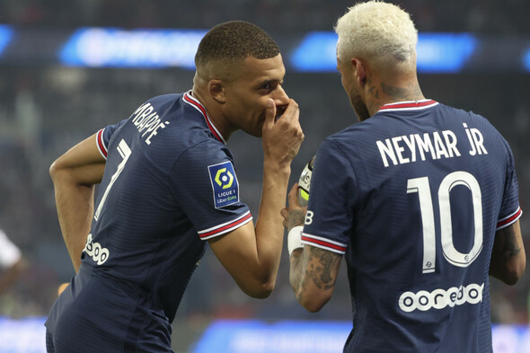 PSG coach says there is no bad blood between Neymar and Mbappe - Vimarsana News