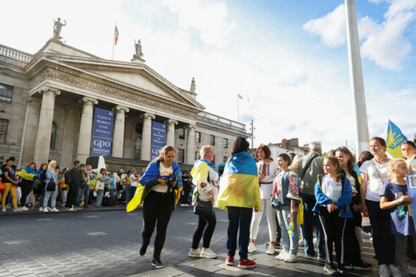 Ukrainian flags fly by the GPO as part of defiant march in Dublin - Vimarsana News