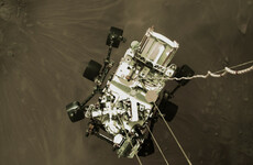 Lunchbox-sized instrument successfully generates oxygen on Mars