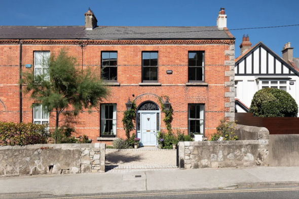 Designer's build: An artful blend of old and new on Dublin's south side for €2.5 million - Vimarsana News