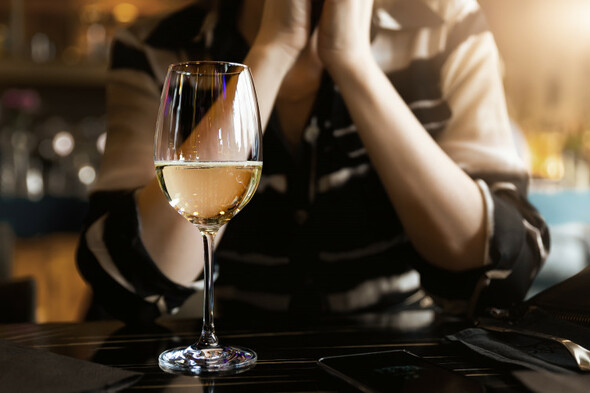 Poll: How often do you binge drink? - Vimarsana News
