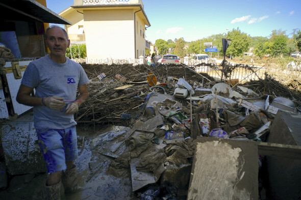 'Like a waterfall': Storms spark major flooding in Italy, leaving 10 dead - Vimarsana News