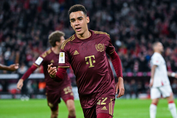 Masterclass from German teenager as Bayern earn thumping win over Leverkusen - Vimarsana News