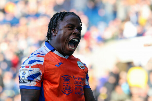 Michael Obafemi one of 3 Irish strikers on target in the Championship today - Vimarsana News