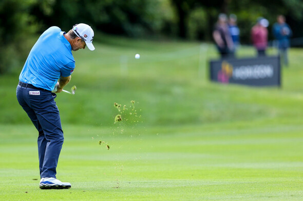 Harrington rolls back the years on the day McIlroy rolls in the putts - Vimarsana News
