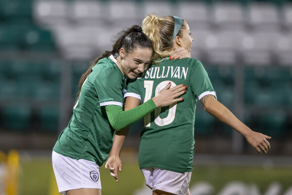 Another injury doubt for Ireland as West Ham star stretchered off on club duty - Vimarsana News