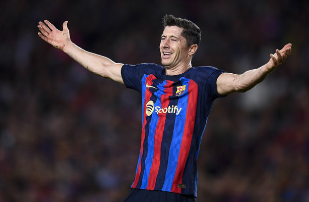 Lewandowski saves Barca from elimination in thrilling Inter draw