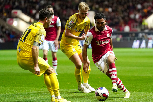Irish goalkeeper Max O'Leary in from the cold as Bristol down Brady's Preston - Vimarsana News
