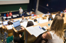 Student grant holders to receive additional maintenance payment in mid-December
