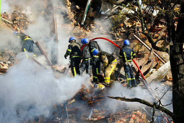 Deadly drone strikes hit Kyiv as Russian warplane crashes on border - Vimarsana News