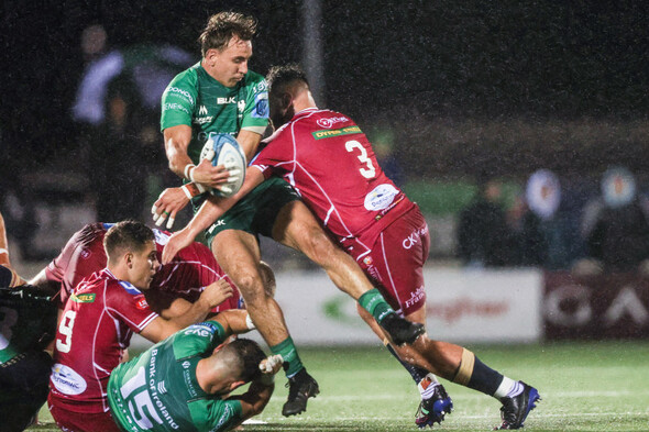 Two try Hansen inspires Connacht as they secure bonus point win over Scarlets - Vimarsana News