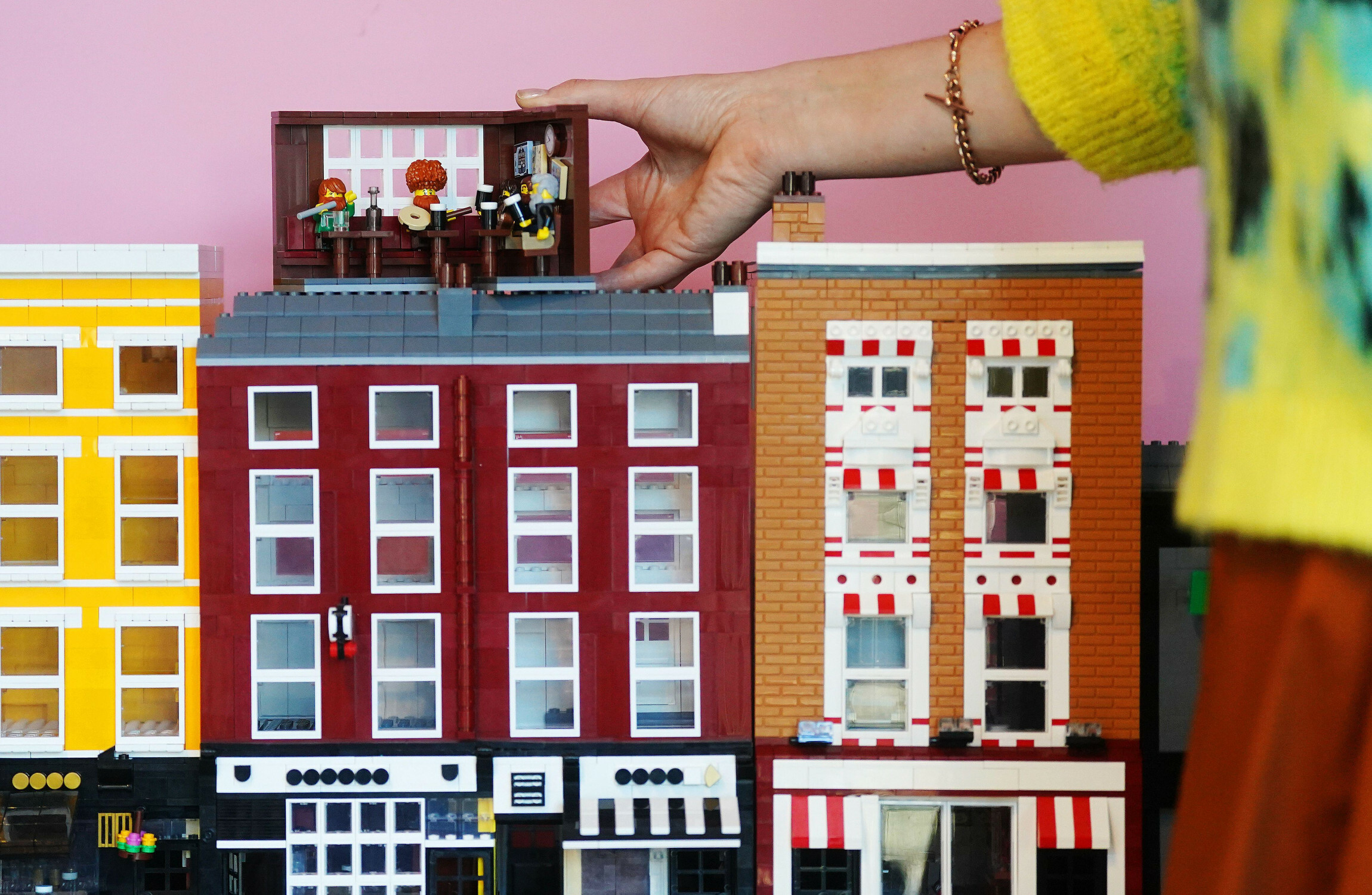 Experimental Lego cafe opens for adults in Dublin - Vimarsana News