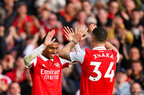 Five-star Arsenal return to Premier League summit - Vimarsana News