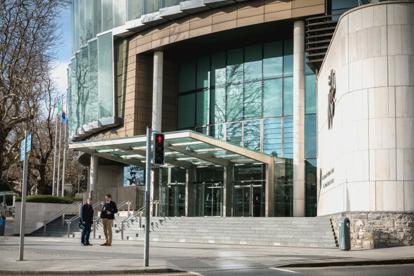 Taxi driver in Hutch trial told Gardaí that his car could have been 'cloned', court hears - Vimarsana News