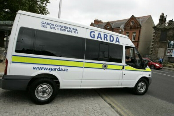 Teenager absconds from custody after being left unattended in Garda van - Vimarsana News