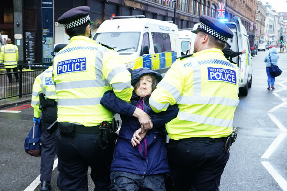 London police launch major operation to arrest suspected climate change protesters - Vimarsana News