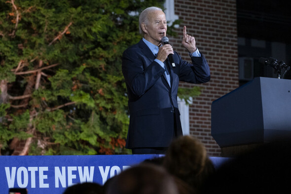 Biden and Trump to make final appeal to voters ahead of 'defining' US midterm election - Vimarsana News