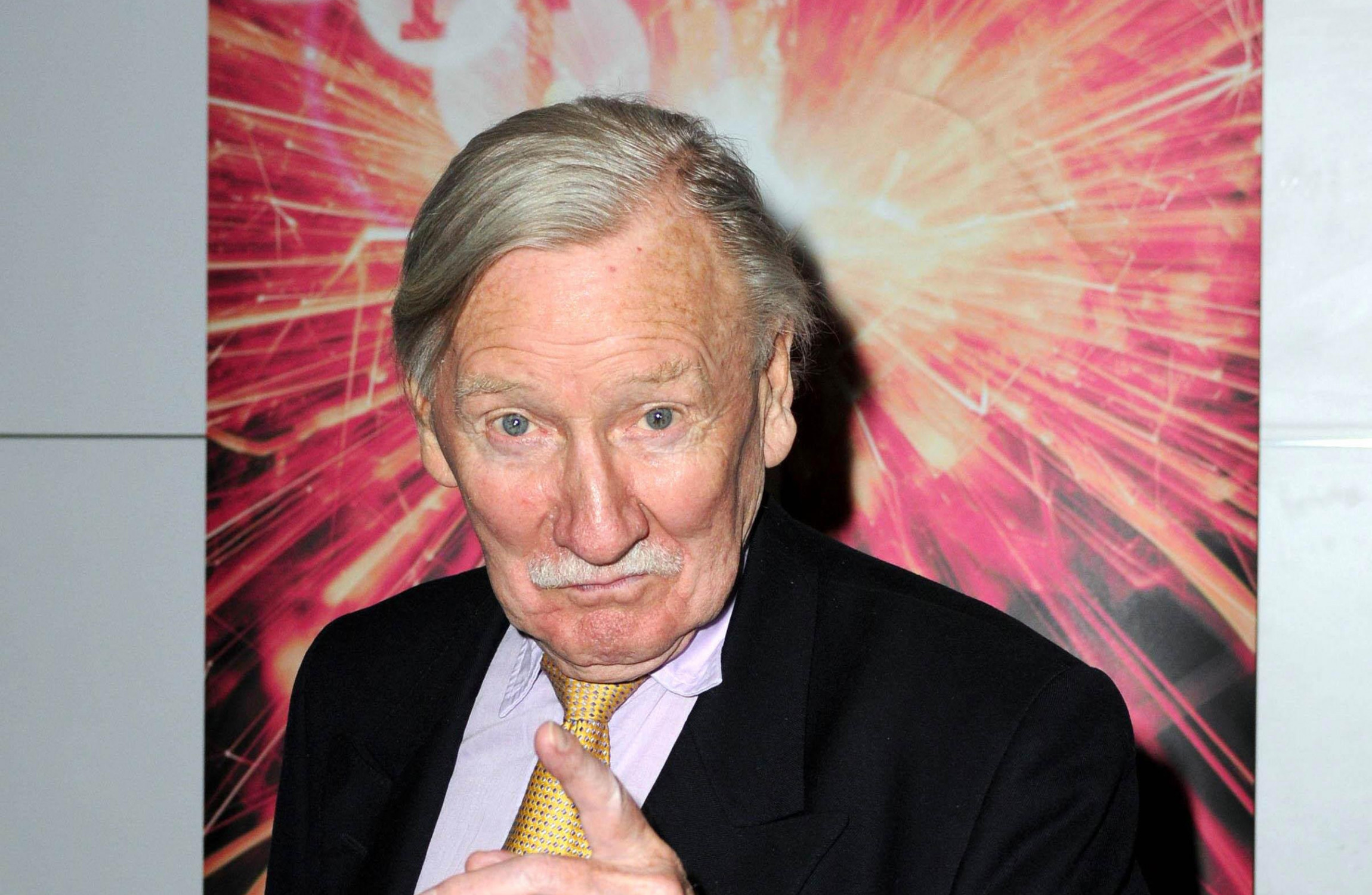 British Actor Leslie Phillips, Star Of Carry On And Harry Potter Films ...